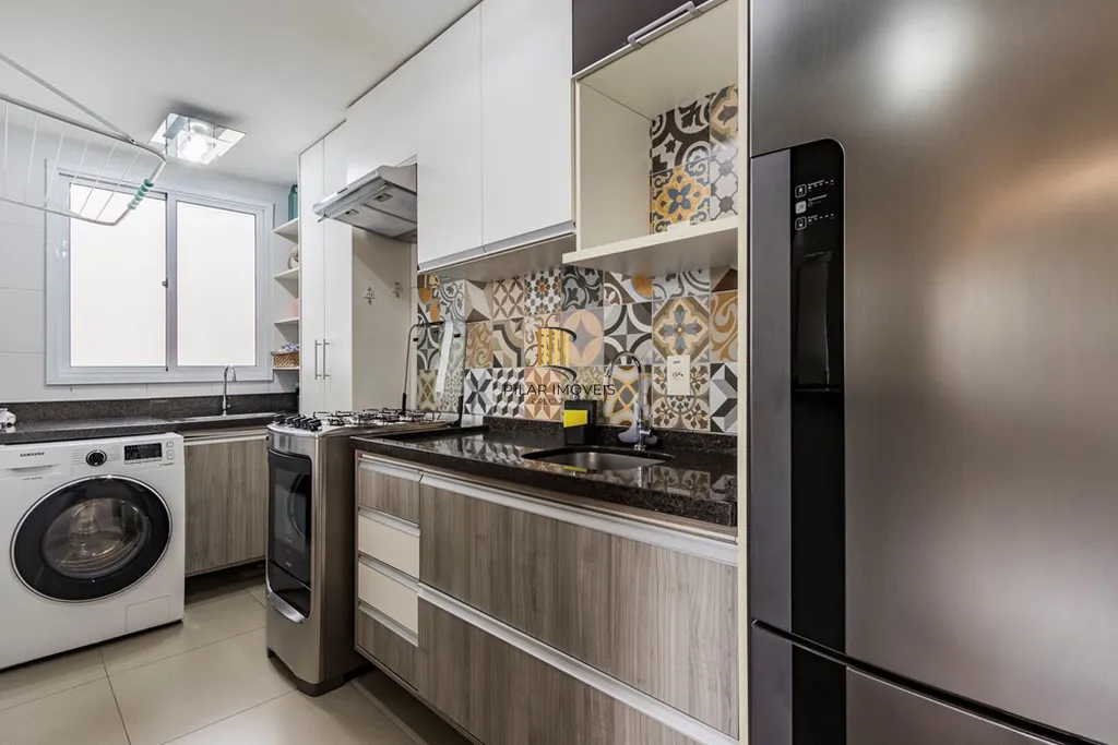 Apartamento 2 dormitórios no bairro Vila Ipiranga