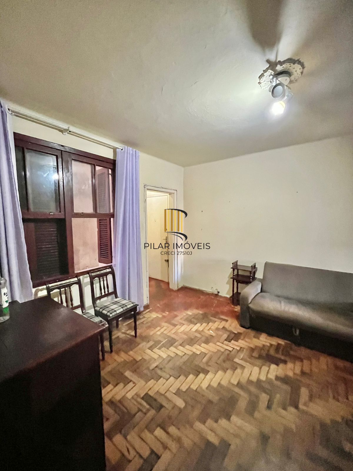 Apto de 01 dorm, na Luzitana, bairro Higienópolis, 46 m2, apenas 01 lance escada