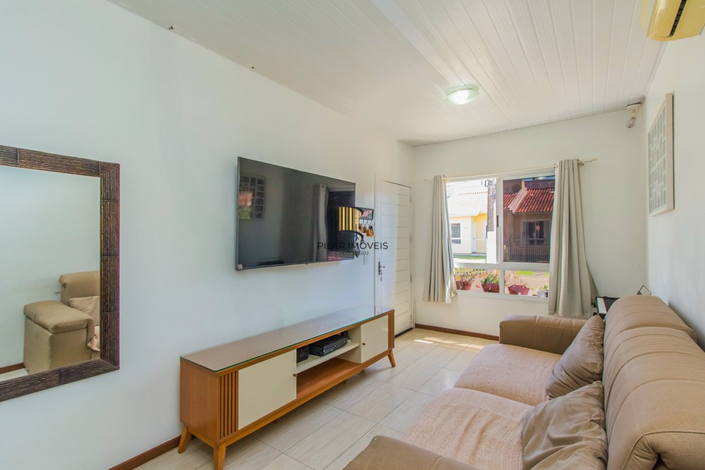 Casa de Condomínio 3 dormitórios no bairro Olaria