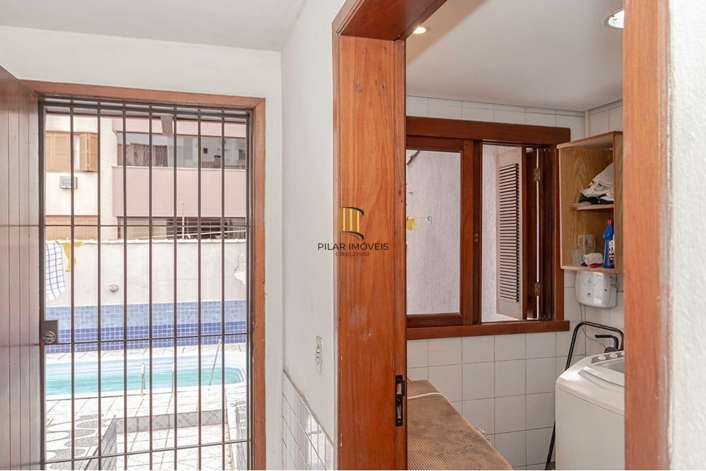 Casa 4 dormitórios no bairro Jardim Itu