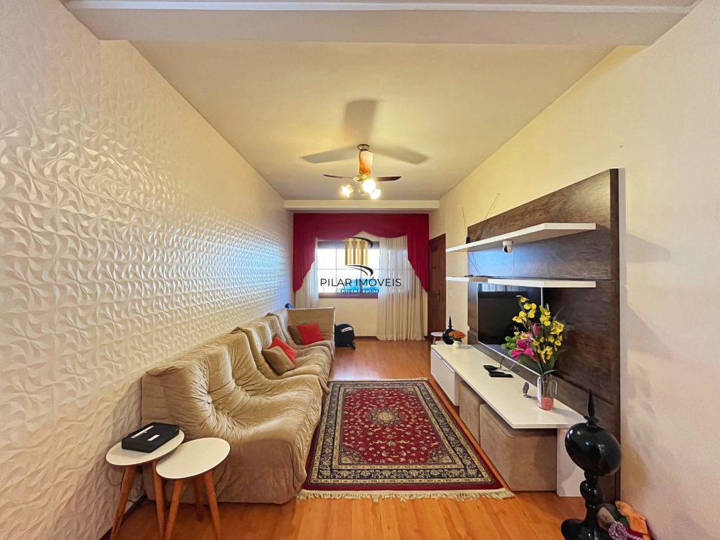 Casa 3 dormitórios no bairro Santana