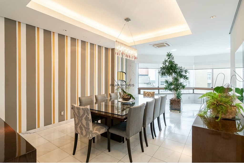 Cobertura 4 dormitórios no bairro Moinhos de Vento