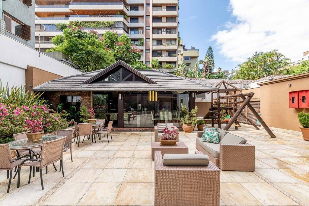 Apartamento 4 dormitórios no bairro Bela Vista