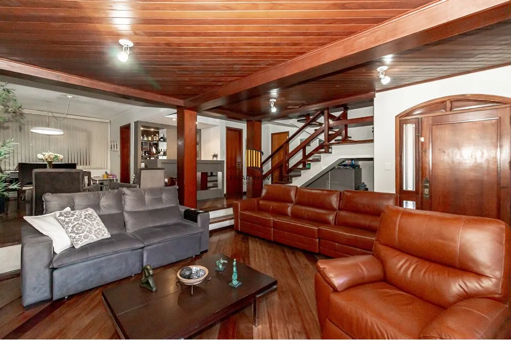 Casa 4 dormitórios no bairro Jardim Planalto