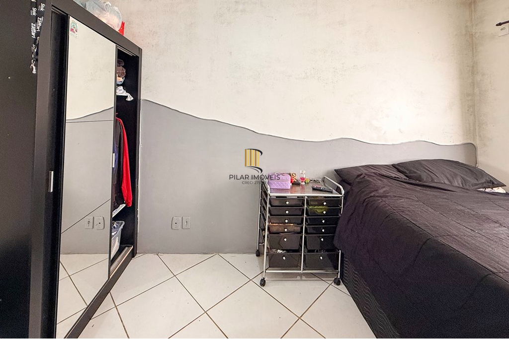 Casa de Condomínio 1 dormitório no bairro Olaria