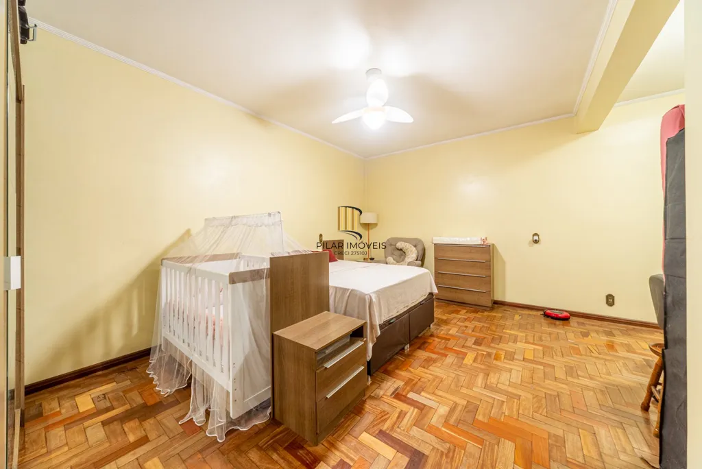 Casa 4 dormitórios no bairro Sarandi