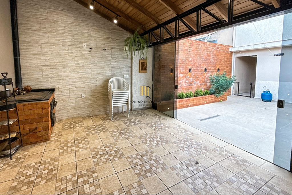 Casa 2 dormitórios no bairro São José