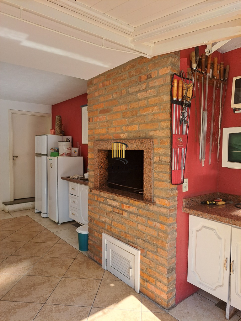 Casa 4 dormitórios no bairro Cristal