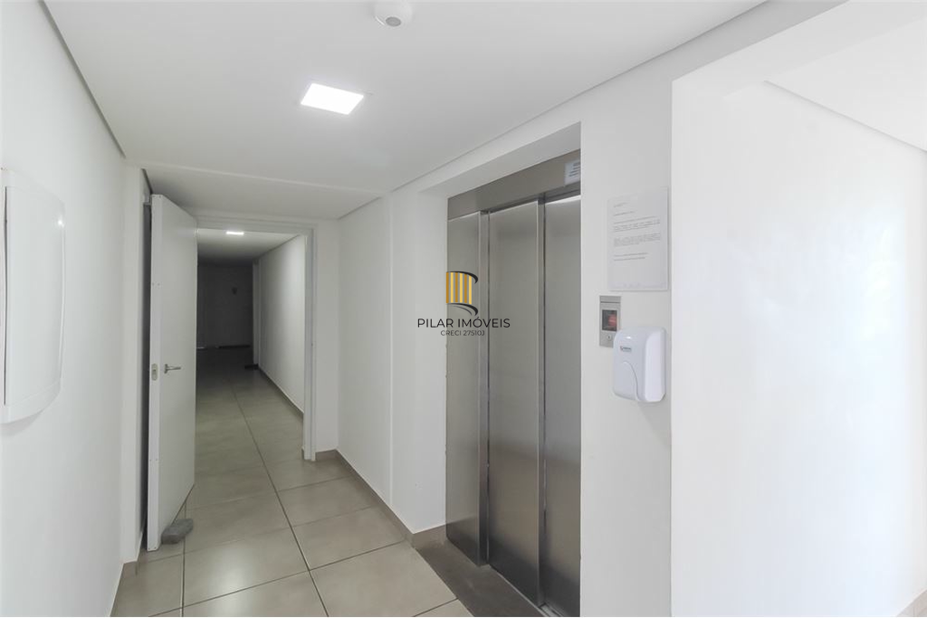 Apartamento 1 dormitório no bairro Morro Santana