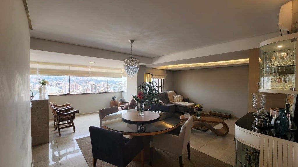 Apartamento 3 dormitórios no bairro Menino Deus