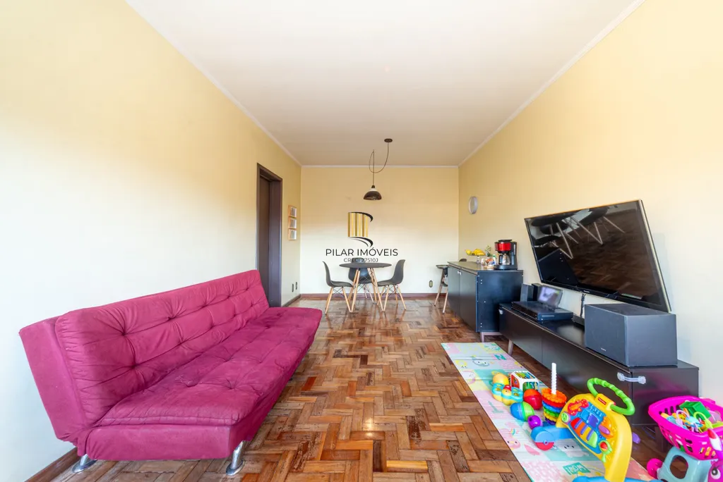 Casa 4 dormitórios no bairro Sarandi