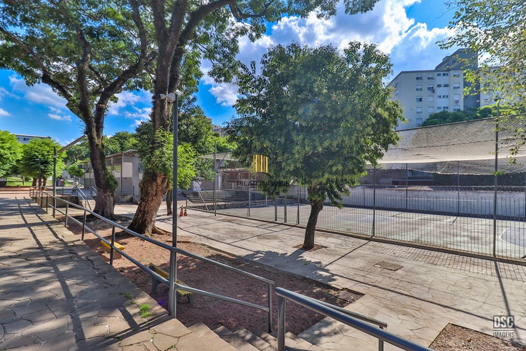 Apartamento 2 dormitórios no bairro Jardim Itu Sabará