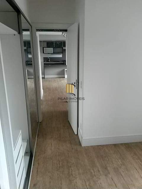 Apartamento 2 dormitórios no bairro Vila Ipiranga