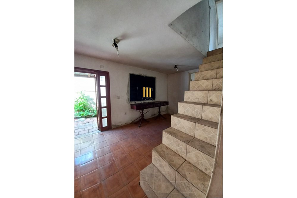 Casa de Condomínio 5 dormitórios no bairro Santa Tereza