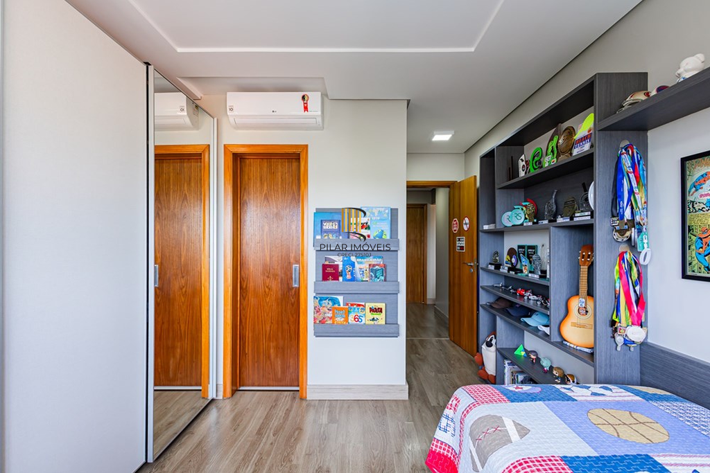 Casa 3 dormitórios no bairro Chácara das Pedras