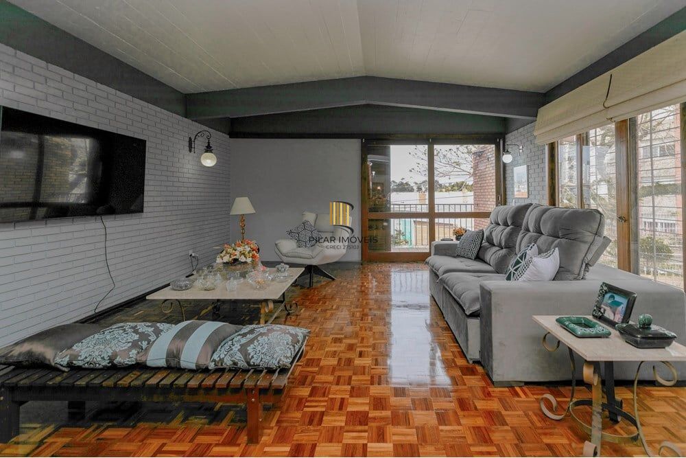 Casa 3 dormitórios no bairro São Sebastião