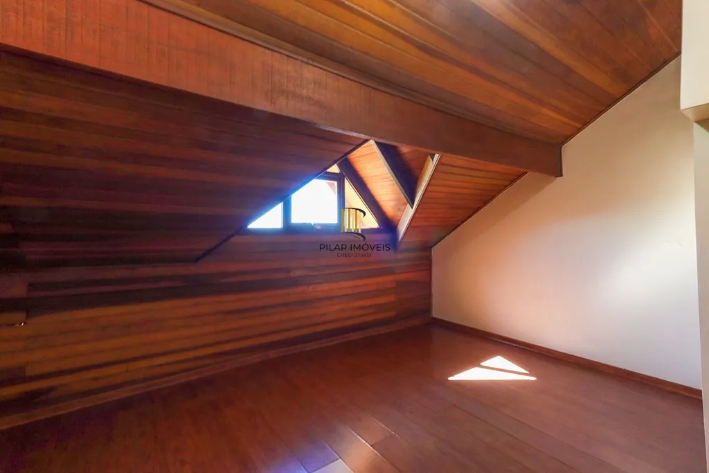 Casa 3 dormitórios no bairro Sarandi