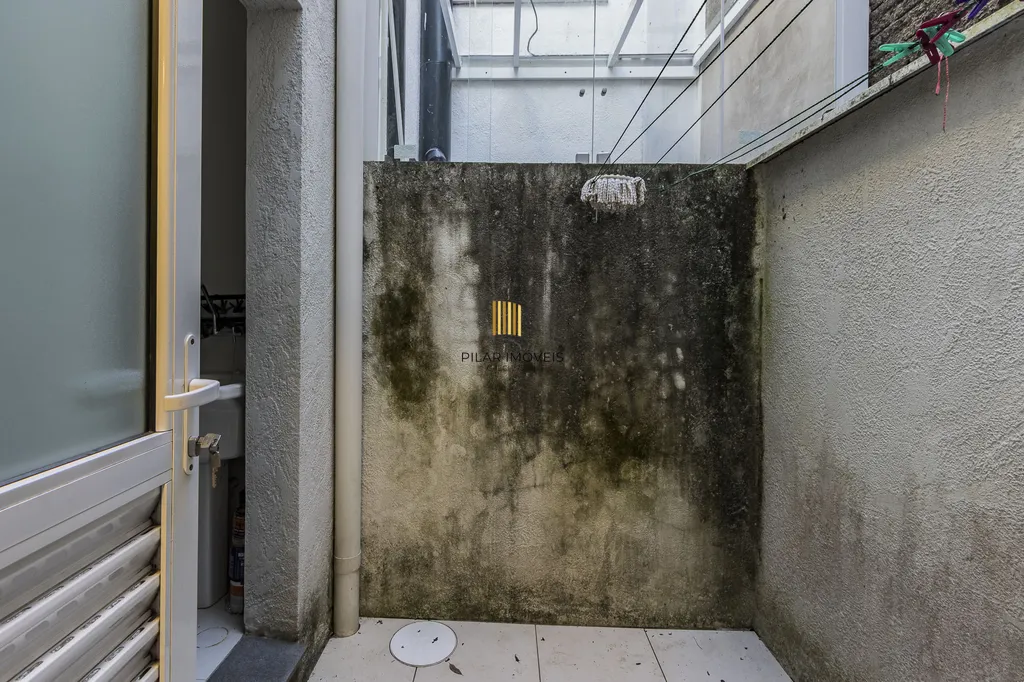 Casa de Condomínio 1 dormitório no bairro Vila Conceição