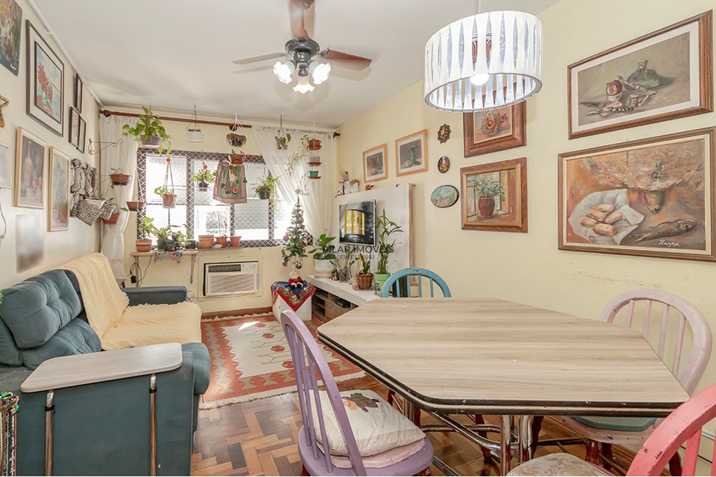 Apartamento 4 dormitórios no bairro Menino Deus