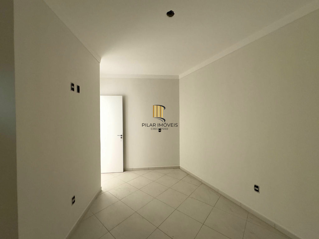 Casa de Condomínio 2 dormitórios no bairro Olaria