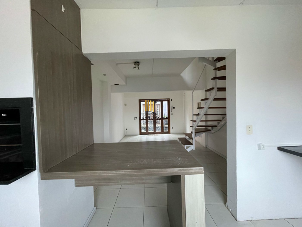 Casa 2 dormitórios no bairro Jardim do Salso