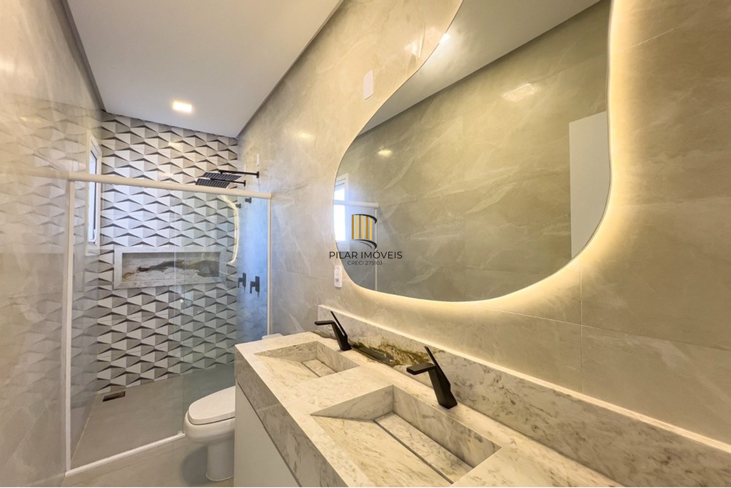 Casa de Condomínio 4 dormitórios no bairro Centro