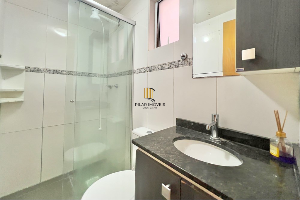 Apartamento 2 dormitórios no bairro Vila Cachoeirinha
