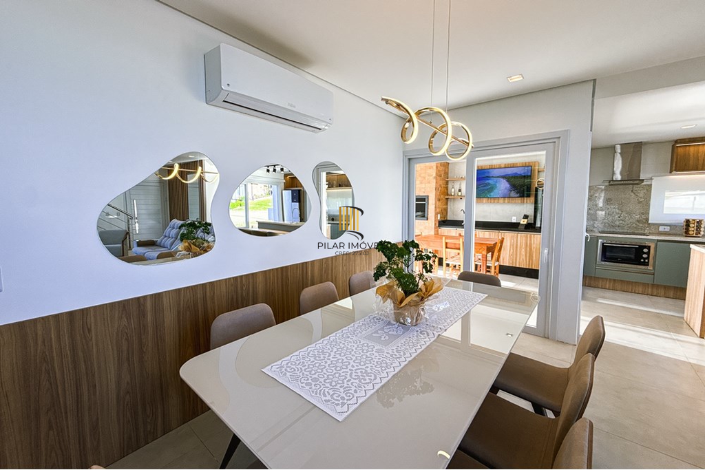 Casa de Condomínio 3 dormitórios no bairro Sanga Funda