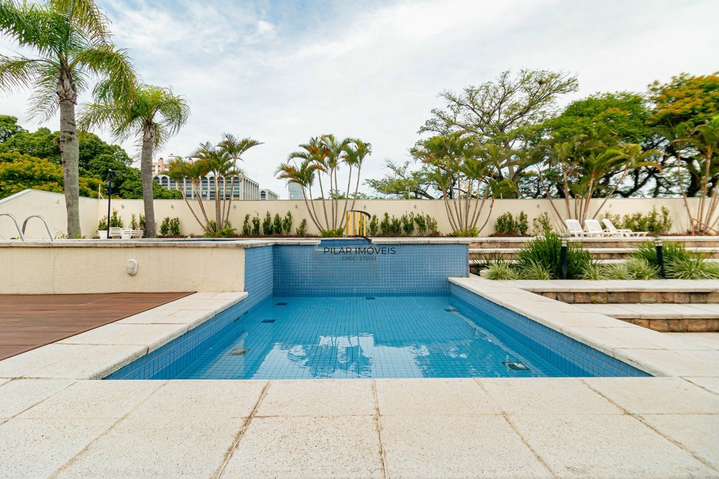 Apartamento 3 dormitórios no bairro Menino Deus