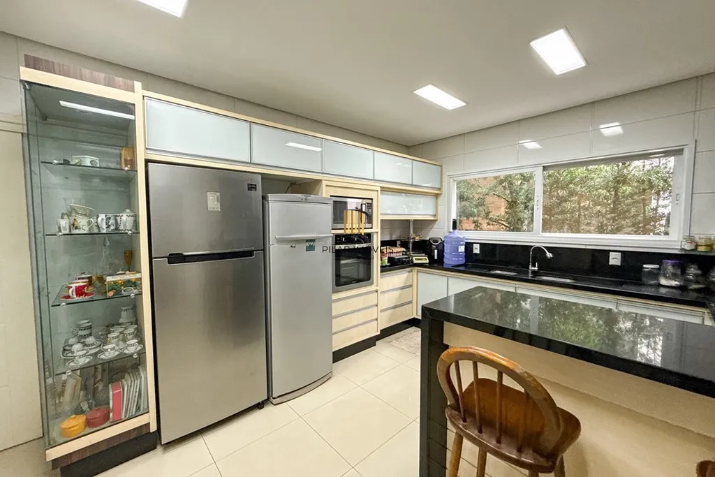 Casa 4 dormitórios no bairro Estância Velha