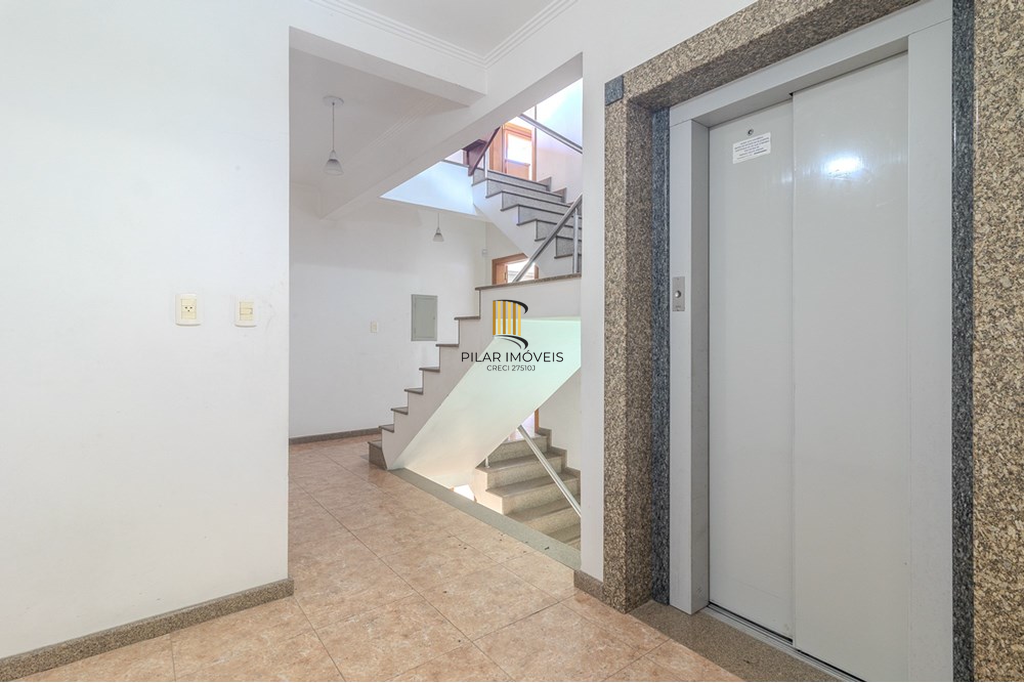 Casa 3 dormitórios no bairro Chácara das Pedras