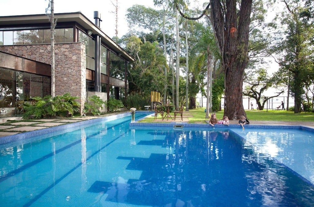 Casa de Condomínio 5 dormitórios no bairro Pedra Redonda