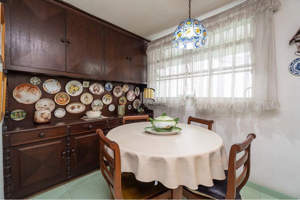 Apartamento 4 dormitórios no bairro Auxiliadora
