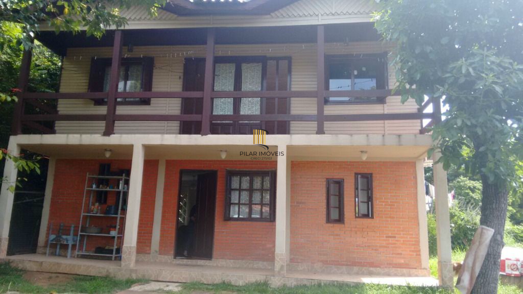 Casa 3 dormitórios no bairro Teresópolis