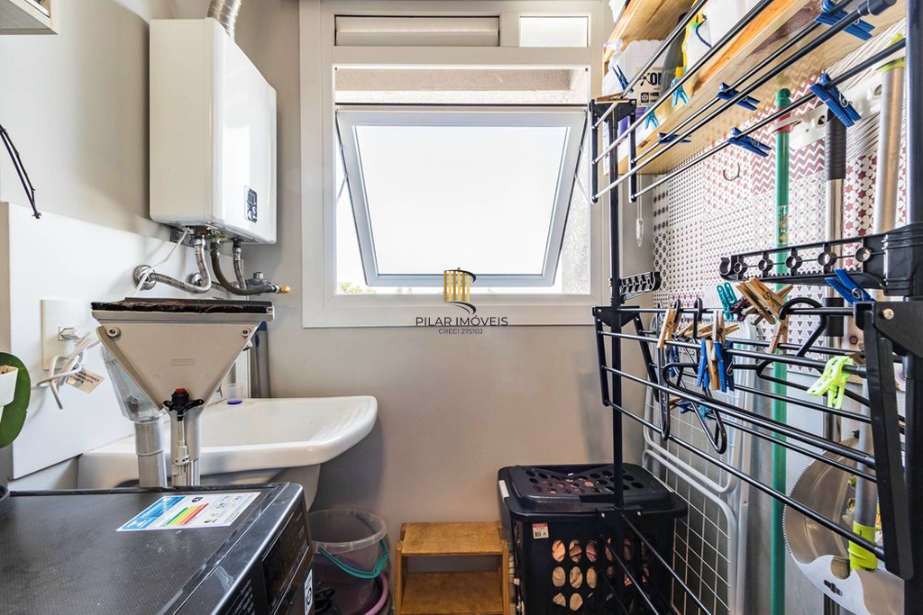 Apartamento 2 dormitórios no bairro São Sebastião