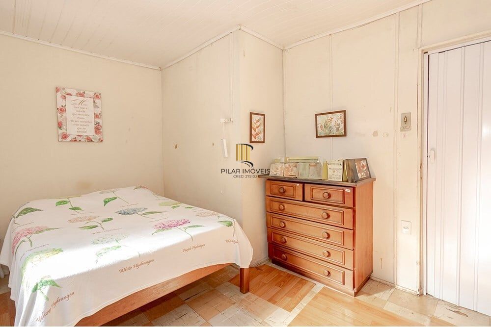 Casa 4 dormitórios no bairro Espírito Santo