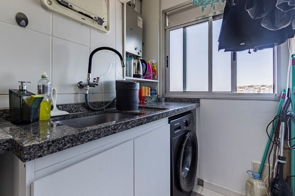 Apartamento 2 dormitórios no bairro Glória