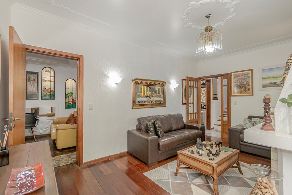 Casa 4 dormitórios no bairro Passo da Areia