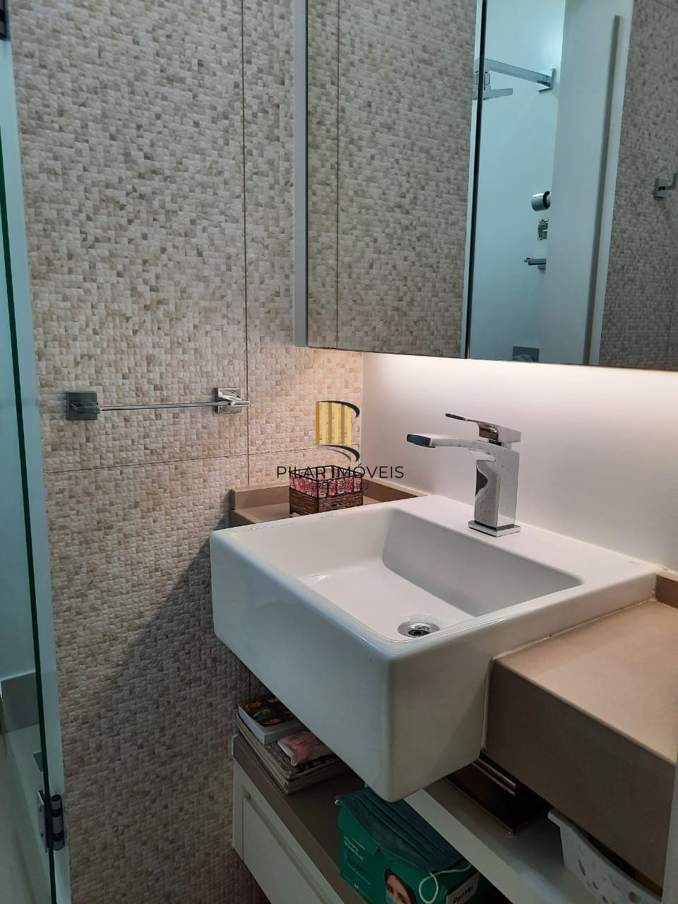 Apartamento 3 dormitórios no bairro Moinhos de Vento