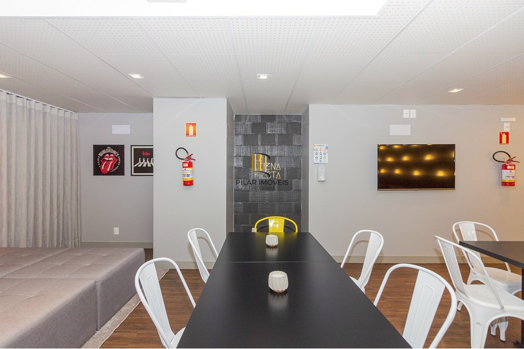 Apartamento 2 dormitórios no bairro Santana