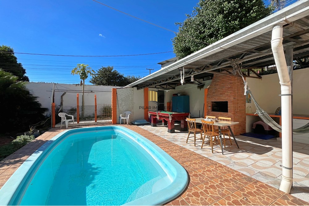 Casa 4 dormitórios no bairro Cristal