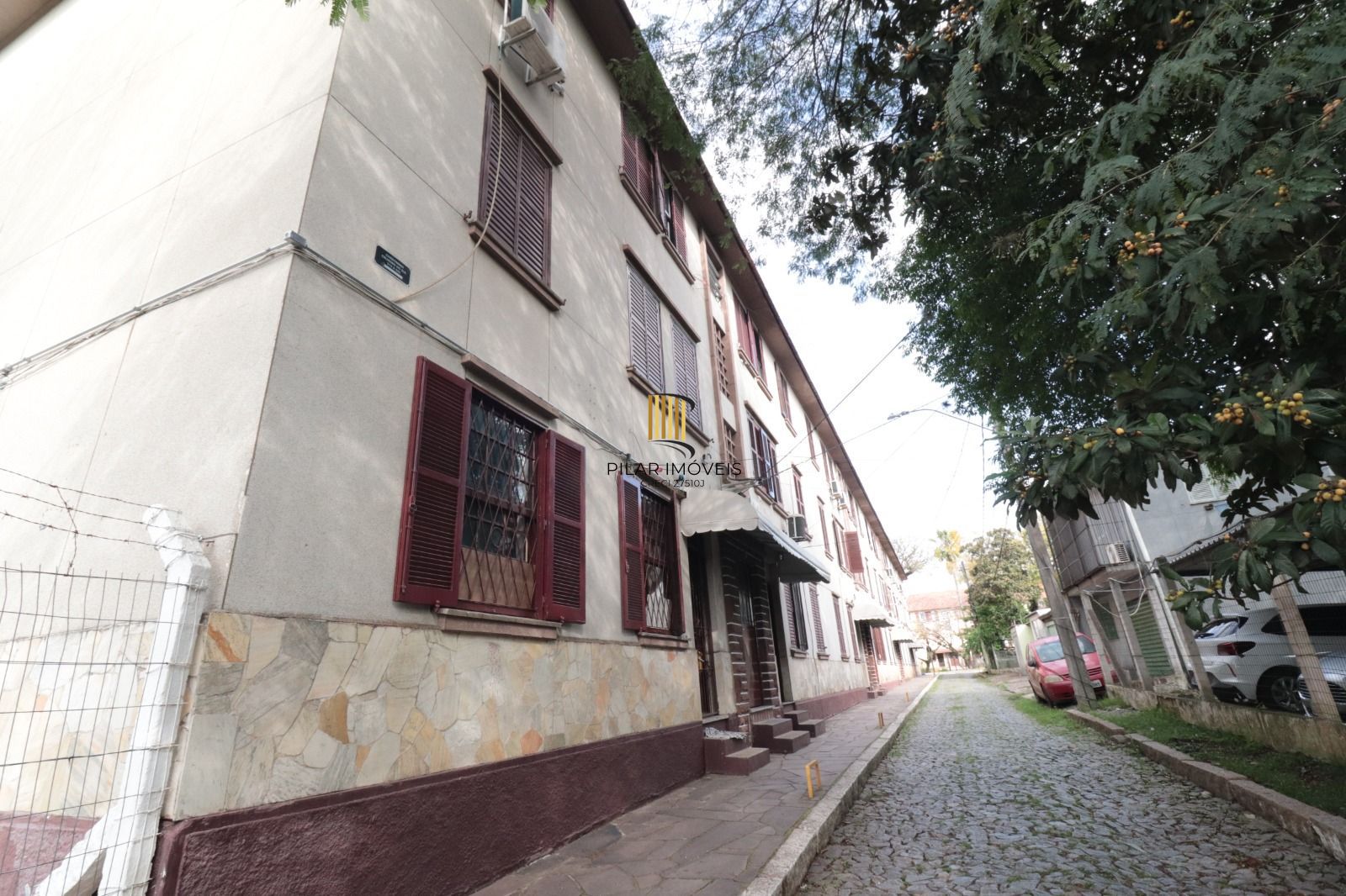 Apto no IAPI, 02 dorm com vaga de garagem - Pilar Imóveis
