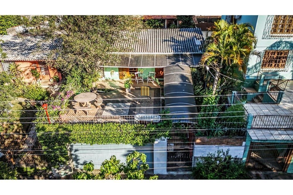 Casa de Condomínio 4 dormitórios no bairro Santa Tereza