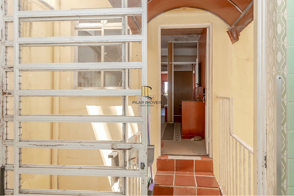 Casa 3 dormitórios no bairro Menino Deus