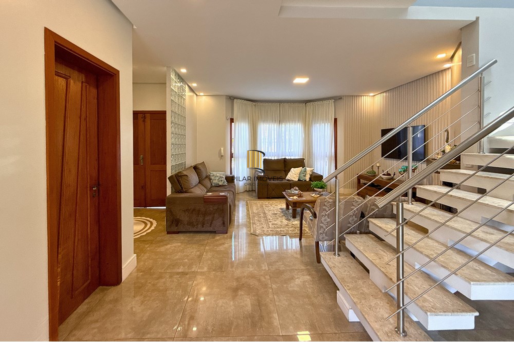 Casa 4 dormitórios no bairro São José
