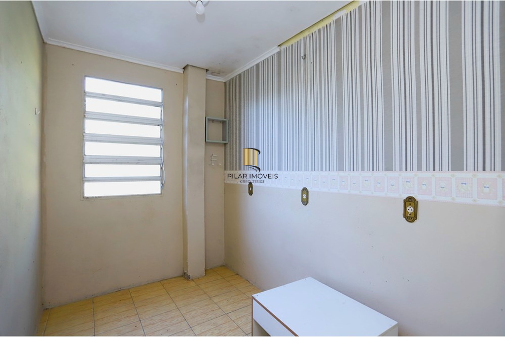 Casa 6 dormitórios no bairro Lomba do Pinheiro