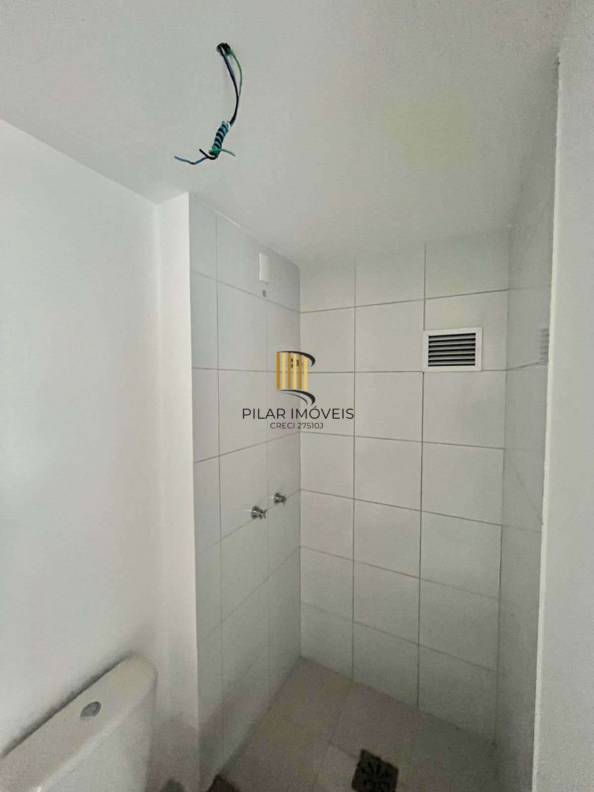 Apartamento no Humaitá de 02 dormitórios, infra e 01 vaga, nunca habitado