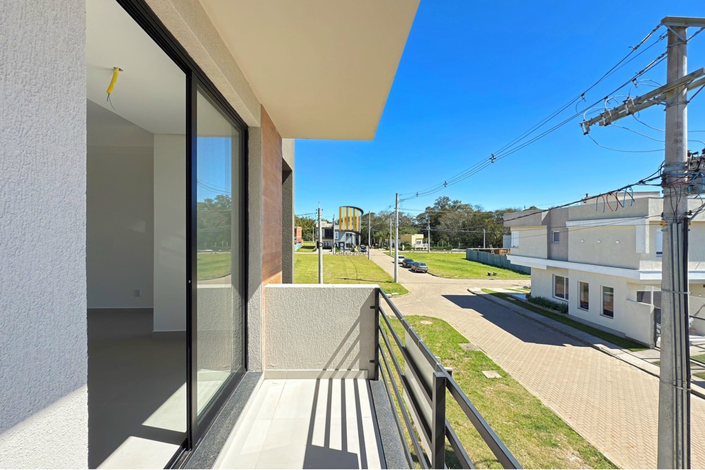 Casa 3 dormitórios no bairro Hípica