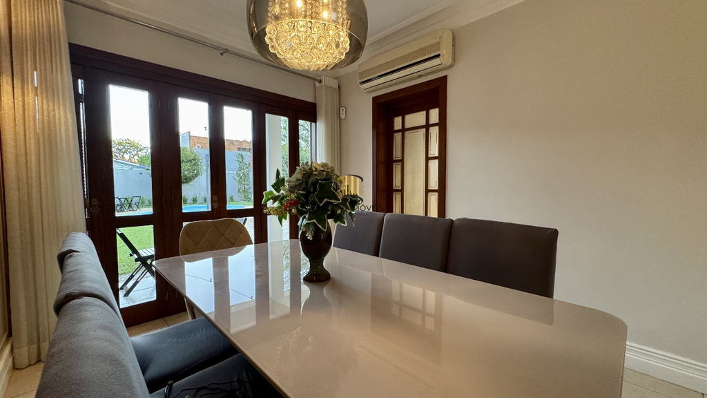 Casa 3 dormitórios no bairro Ipanema