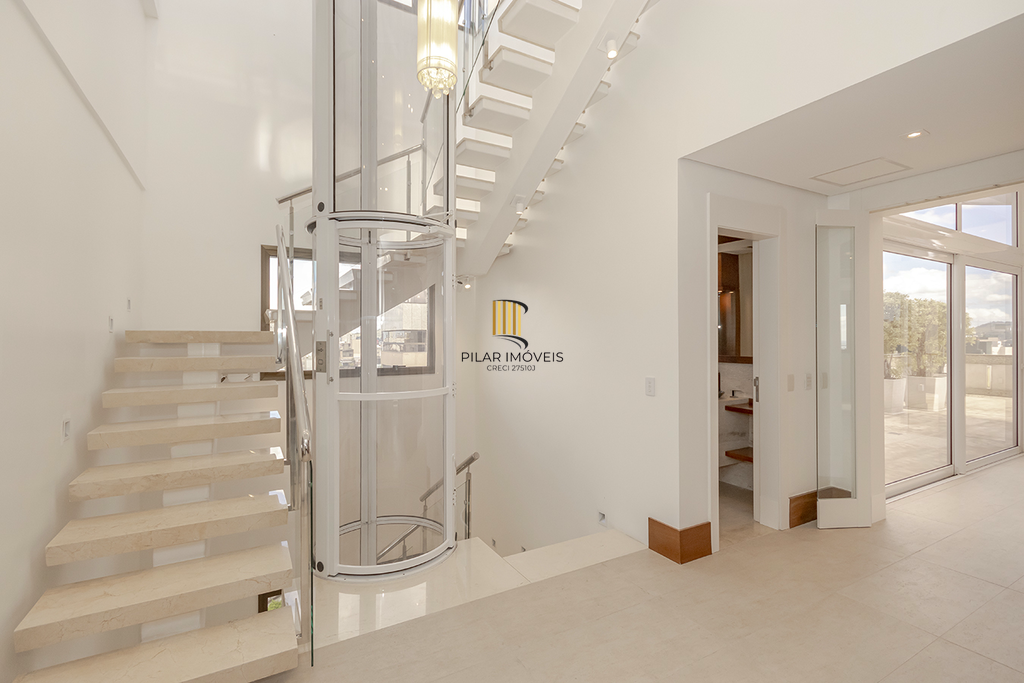 Triplex 3 dormitórios no bairro Bela Vista